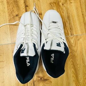 White Fila men shoes